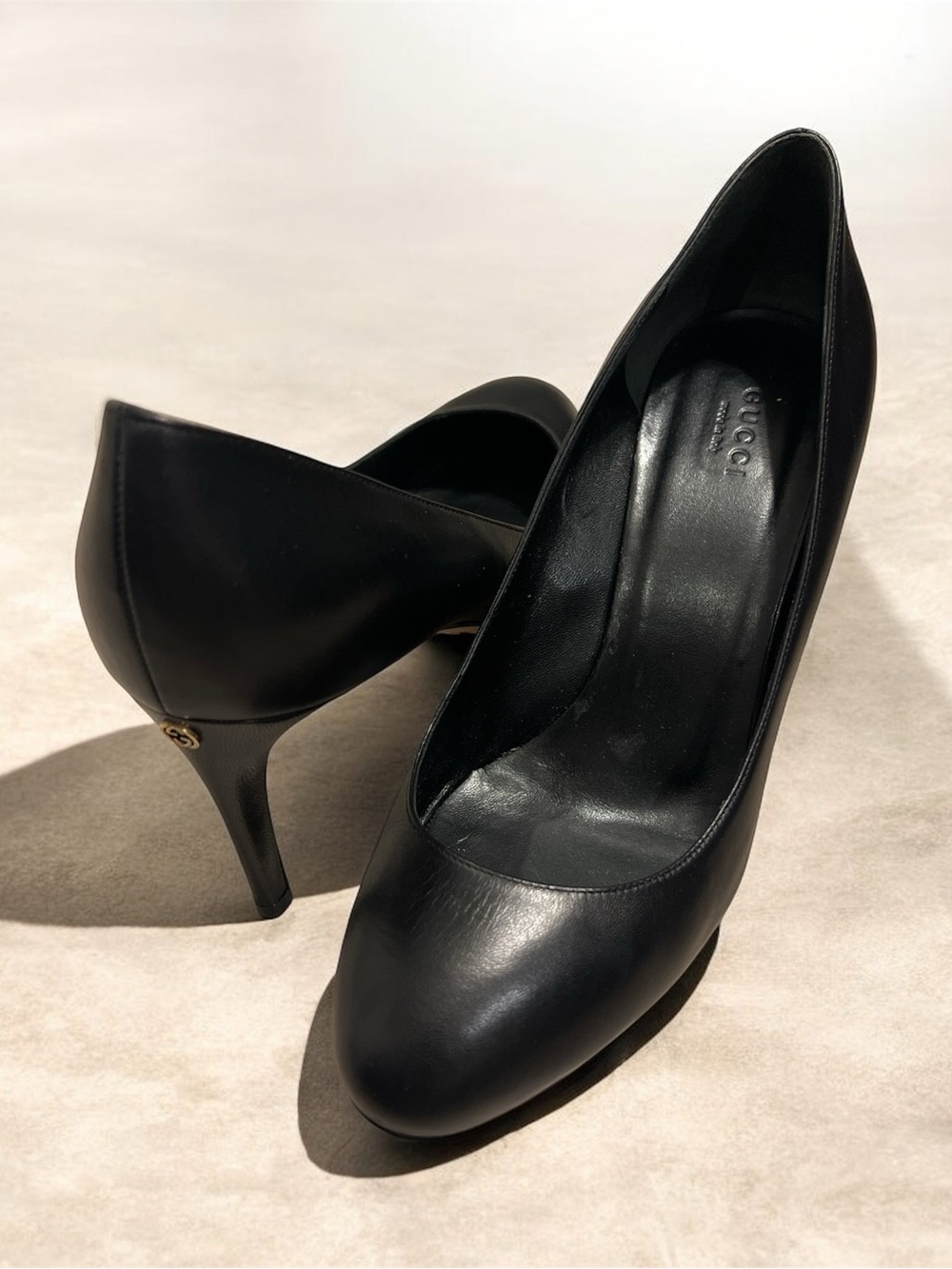Gucci Black Leather Classic Mid-Heel Pumps